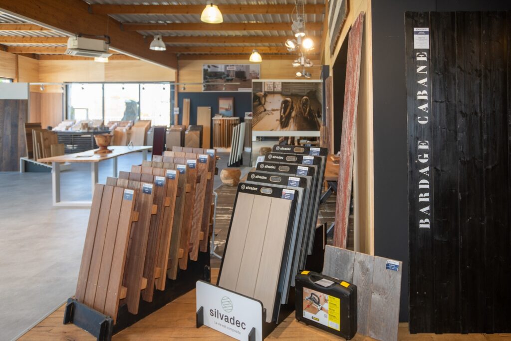 Bois Déco est un showroom de 200m² dédié à la décoration d’intérieur sur LA ROCHELLE.