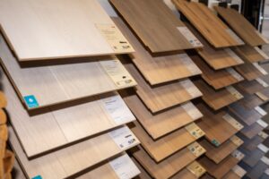 Retrouvez les gammes stratifiés HARO chez Bois Déco dans notre showroom.